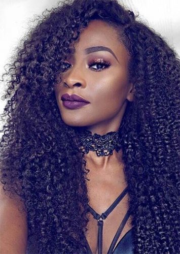 51 Chic Long Curly Hairstyles in 2022 - Glowsly