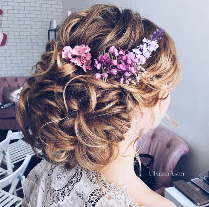 Bridal/ Wedding Updos Hairstyles: Curly Spring Wedding Updo
