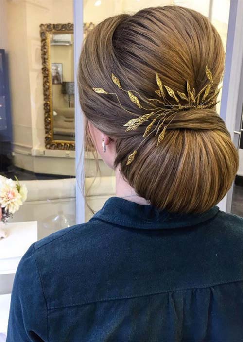 Bridal/ Wedding Updos Hairstyles: Clean Structural Chignon