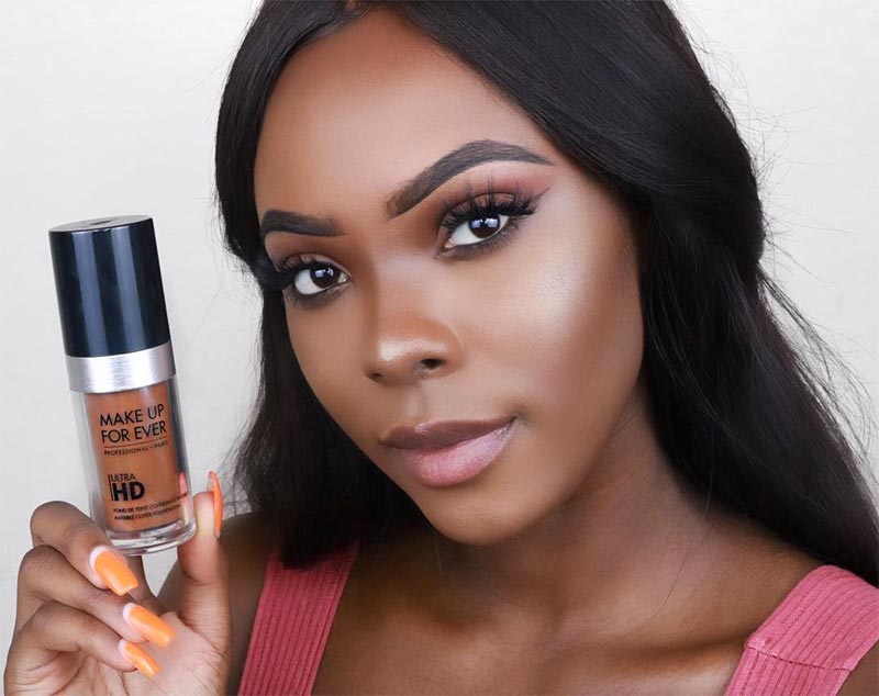 How to Choose the Best Foundation for Dark Skin Tones
