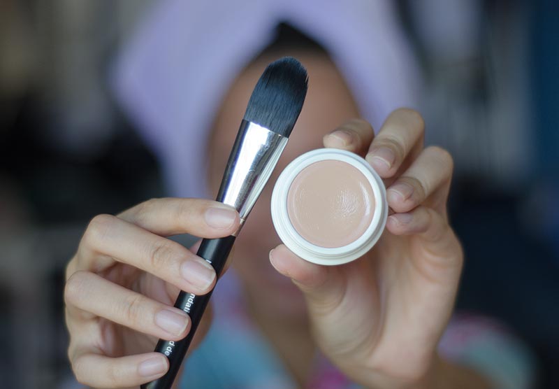 How to Choose Concealer for Your Skin Type and Tone
