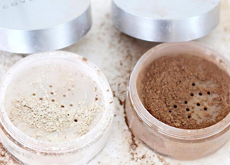 Types of Face Powders and Their Differences: Setting Powder