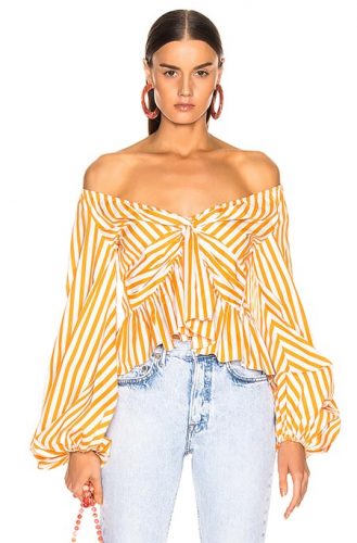 11 Cute Off-the-Shoulder Tops 2021: How to Wear Off-the-Shoulder Tops