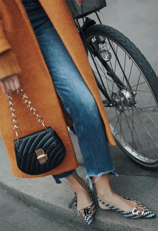 How to Style a Chain Bag