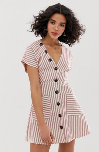 17 Coolest Short Summer Dresses to Get in 2021: Sundress Styling Tips