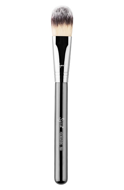 Best Foundation Brushes: Sigma Beauty F60 Foundation Brush