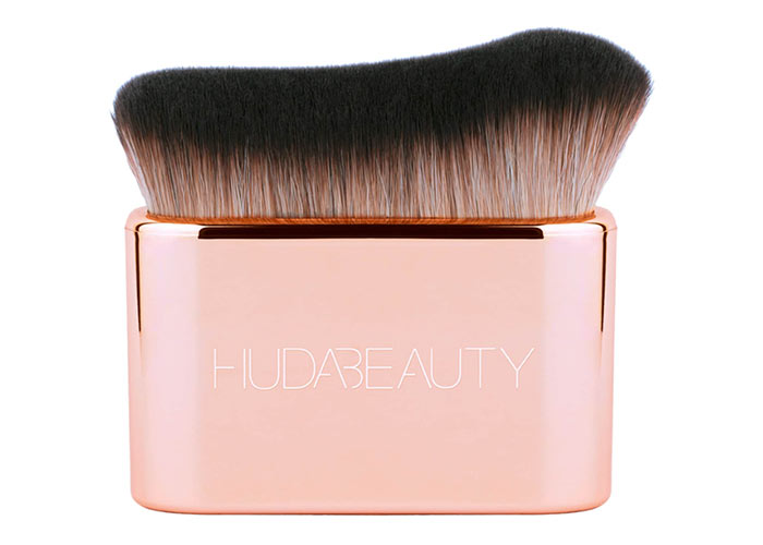 Best Leg & Body Makeup Products: Huda Beauty N.Y.M.P.H Body Blur & Glow Brush