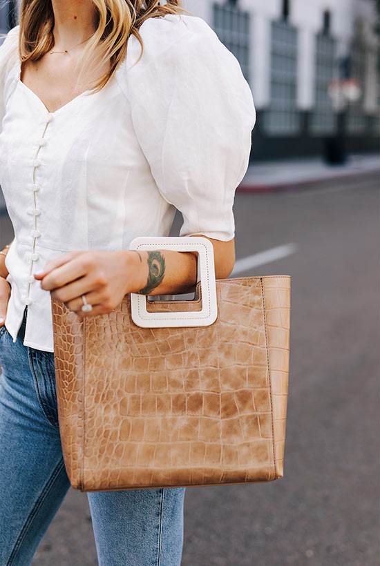 How to Choose the Best Business Bags for Office  