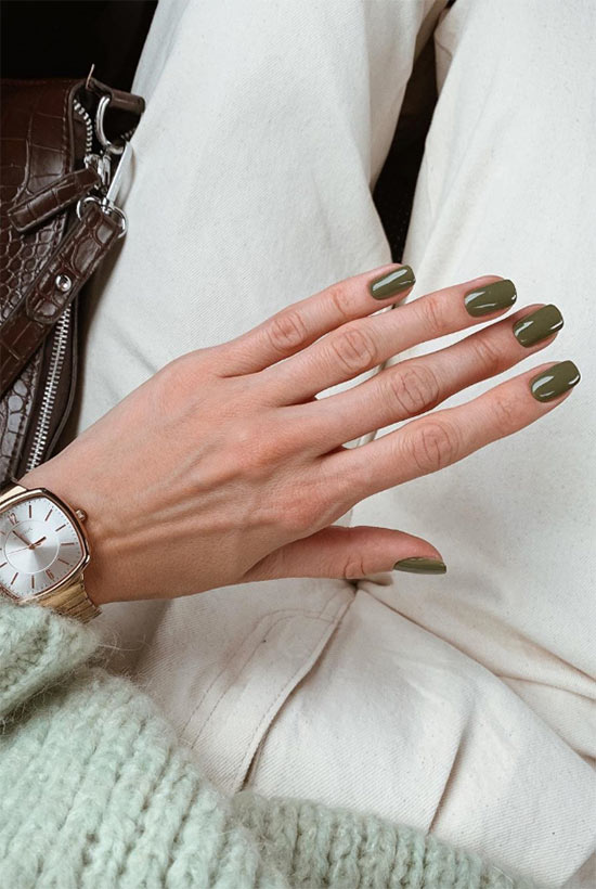 How to Choose the Best Green Nail Polish Color for Your Skin Tone