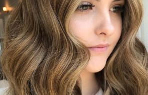 How to Dye Hair Light Brown at Home