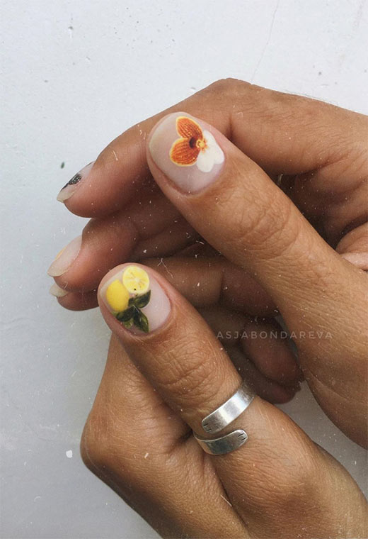 Flower Nail Designs: Pretty Flower Nails