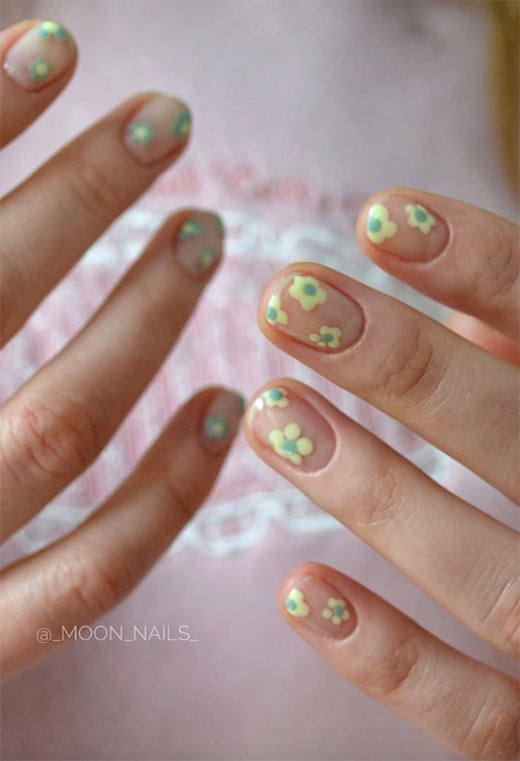 Flower Nail Designs: Pretty Flower Nails