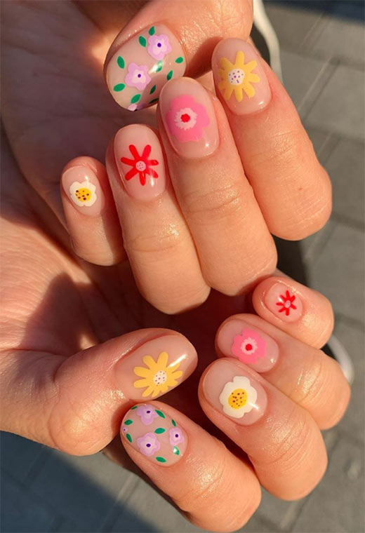 Flower Nail Designs: Pretty Flower Nails