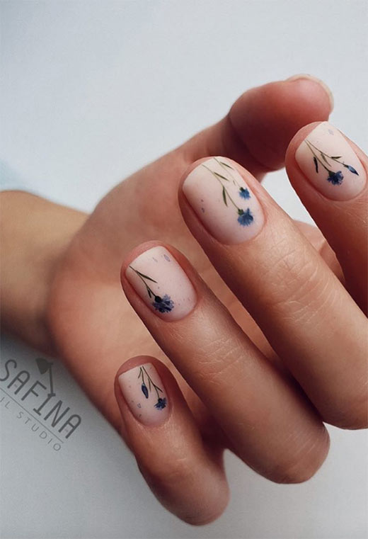 Flower Nail Designs: Pretty Flower Nails