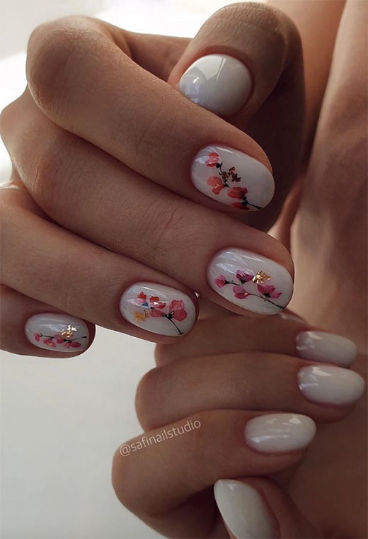 Flower Nail Designs: Pretty Flower Nails