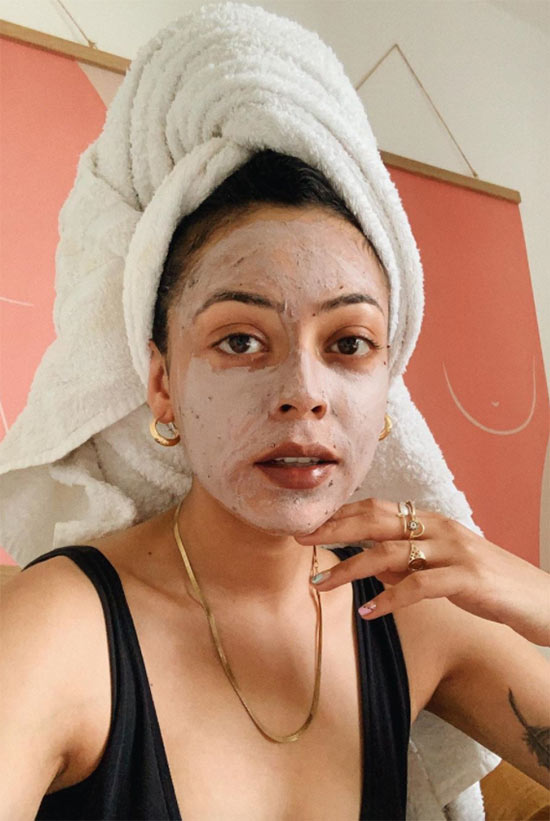 How to Use a Collagen Mask