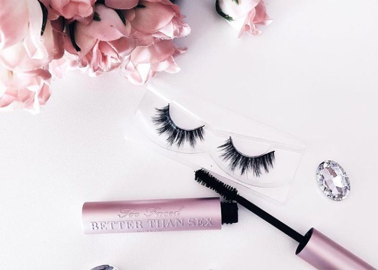 The Fascinating History of Mascara Glowsly
