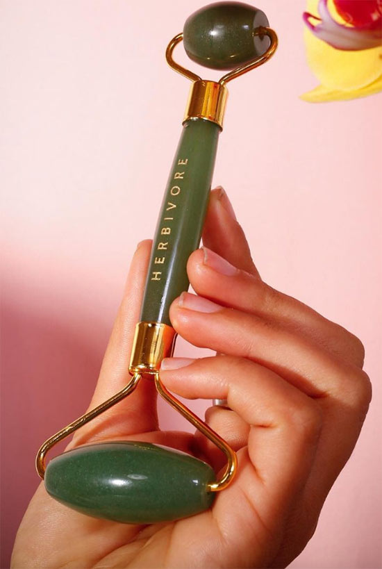 How to Clean a Jade Roller/ Face Roller?