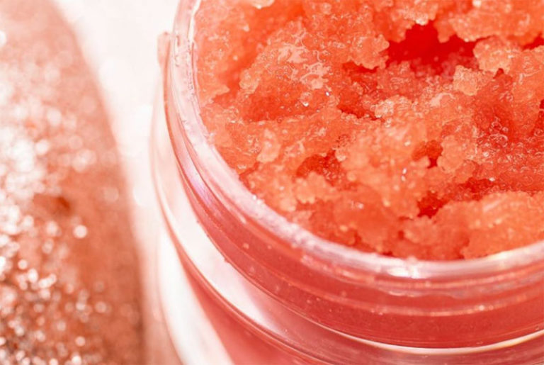 9 Easy DIY Lip Scrubs to Make at Home Glowsly