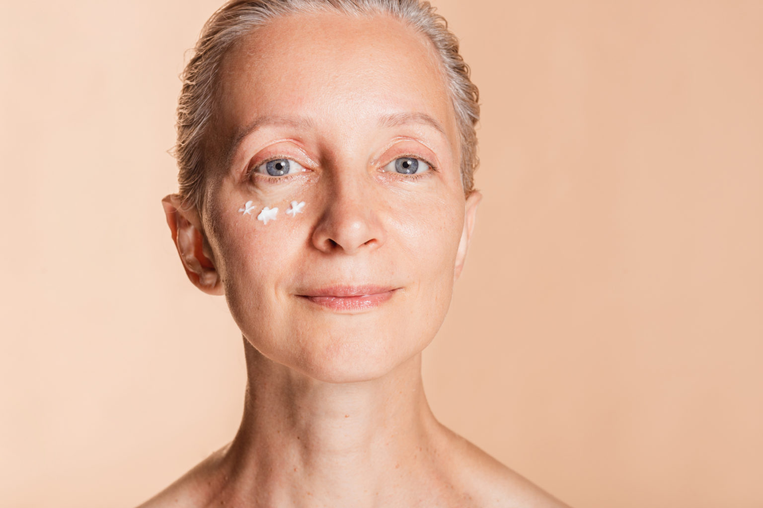 a-guide-for-firmer-skin-at-any-age-glowsly