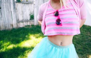 If You’re Getting a Bellybutton Piercing, Here’s What You Should Know